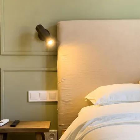 Oasis Near Picasso Museum バルセロナ