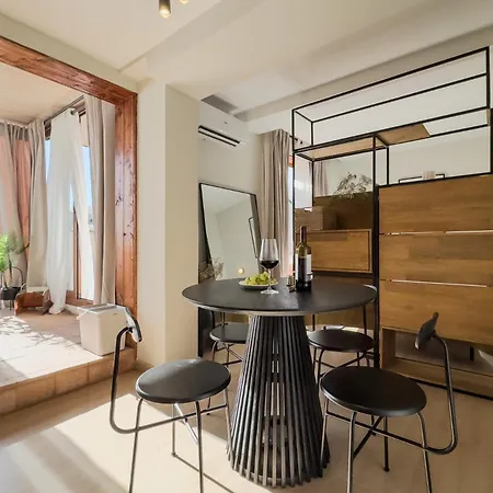 Oasis Near Picasso Museum